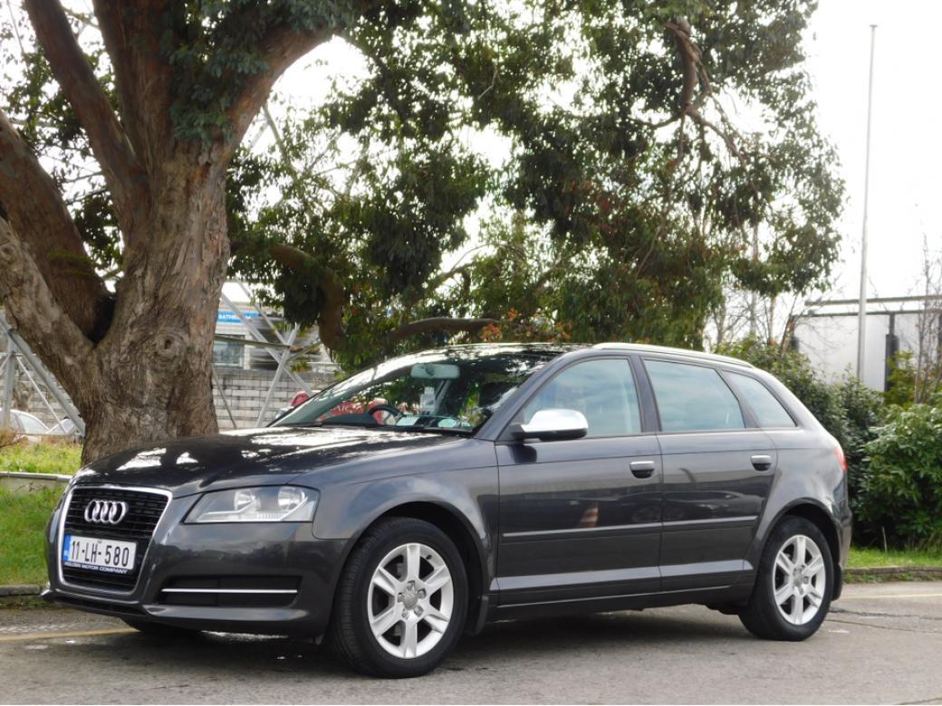 Image for 2011 Audi A3 SPORTBACK 1.6 TDI 105 S-TRONIC AUTOMATIC MODEL . 8 STAMP AUDI HISTORY . TWIN SUN ROOF . HUGE SPEC . WARRANTY INCLUDED