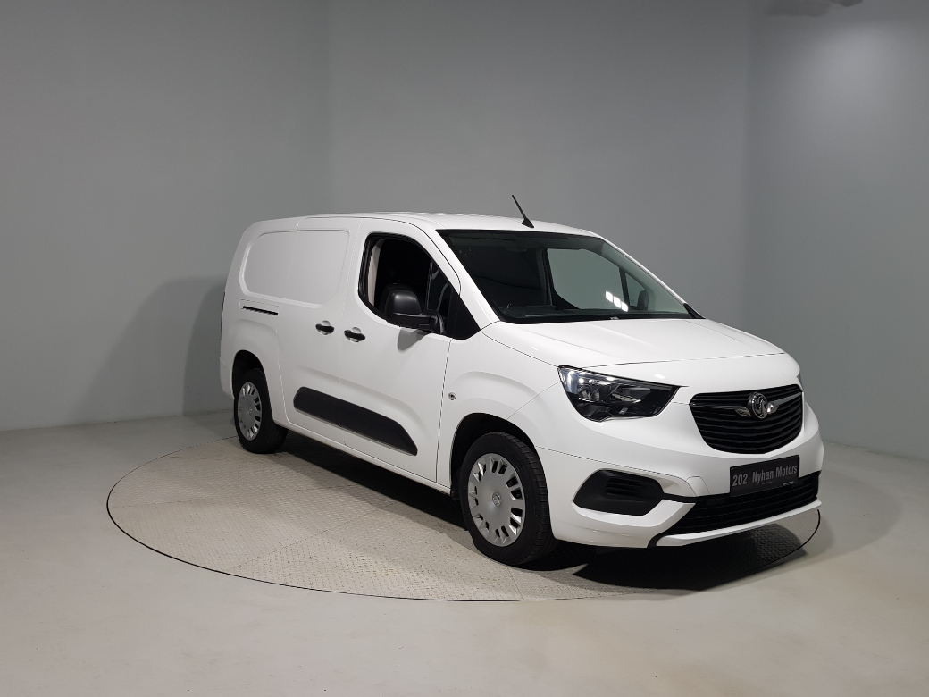 Image for 2020 Opel Combo L2H1 2300 SPORTIVE S/S