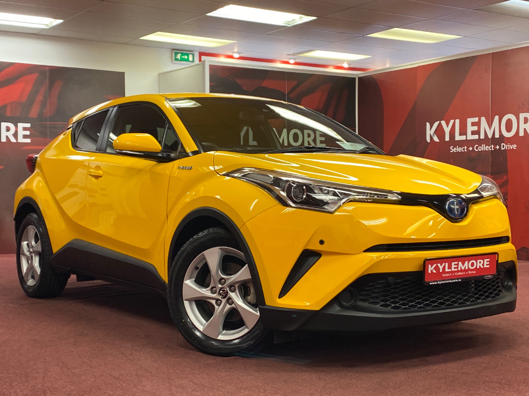 Image for 2018 Toyota C-HR PREMIUM HYBRID SUBCOMPACT CROSSOVER W/REVERSE CAMERA