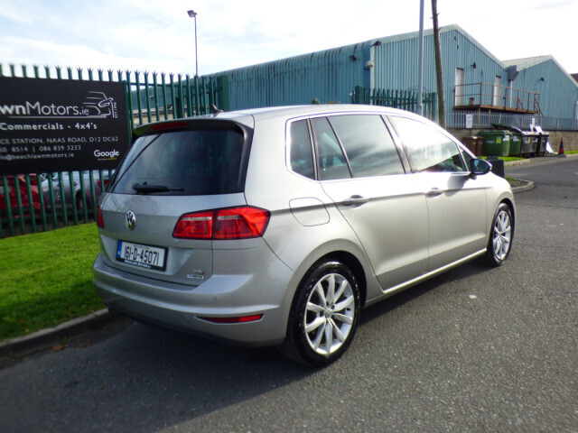 Image for 2016 Volkswagen Golf SV HGHLINE 1.6 TDI 110HP 5DR // VERY LOW MILEAGE // EXCELLENT CONDITION // FULL SERVICE HISTORY // 09/24 NCT // REVERSE CAMERA, CRUISE CONTROL AND HALF ALCANTARA SEATS // 