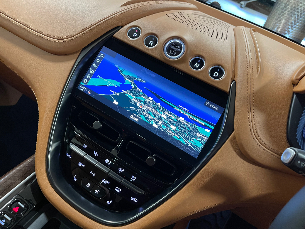 2021 Aston Martin DBX