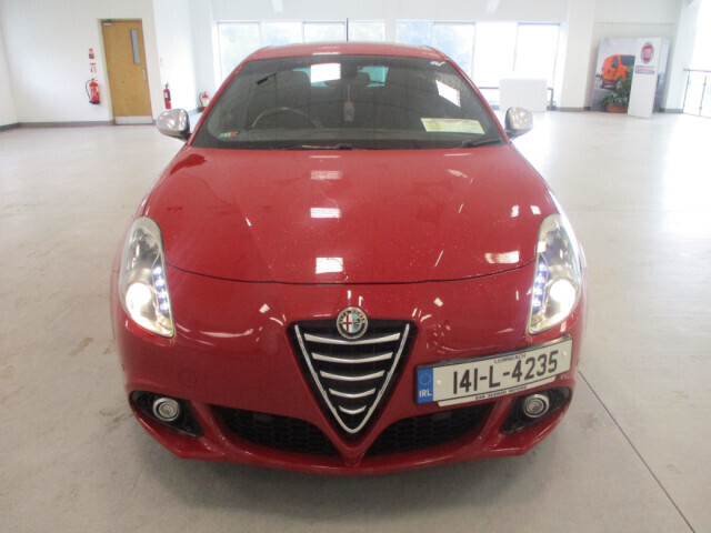 Image for 2014 Alfa Romeo Giulietta 1.4 TB M-air Sportiva 170 BHP-NAV Auto-Alcantara seating-sensors-bluetooth