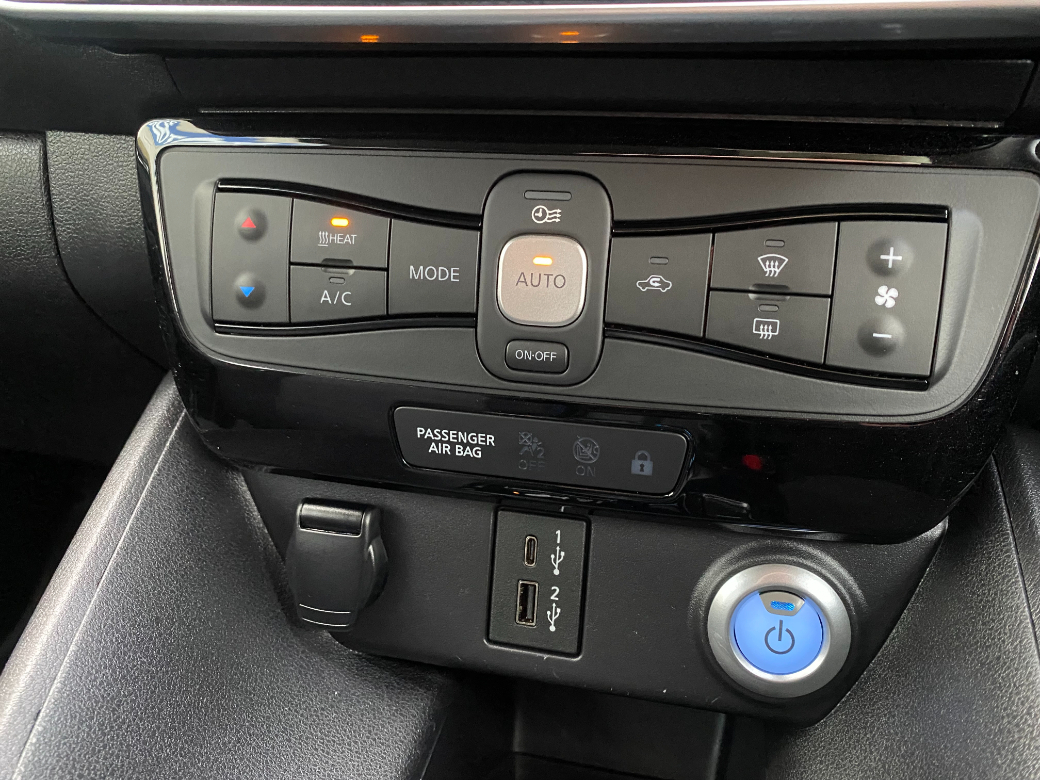 2022 Nissan Leaf