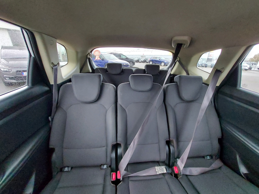 2015 Kia Carens