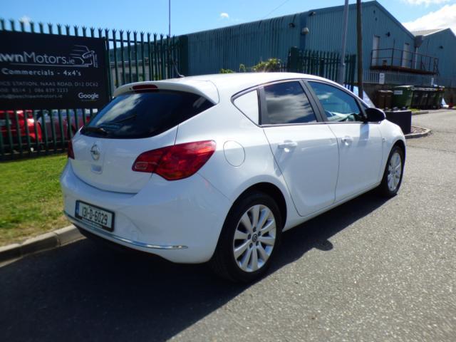 Image for 2013 Opel Astra 1.7 CDTI 125PS 5DR SC VAN // LOW MILEAGE // EXCELLENT CONDITION // 03/23 CVRT // DOCUMENTED SERVICE HISTORY // PRICE EXCLUDES VAT 