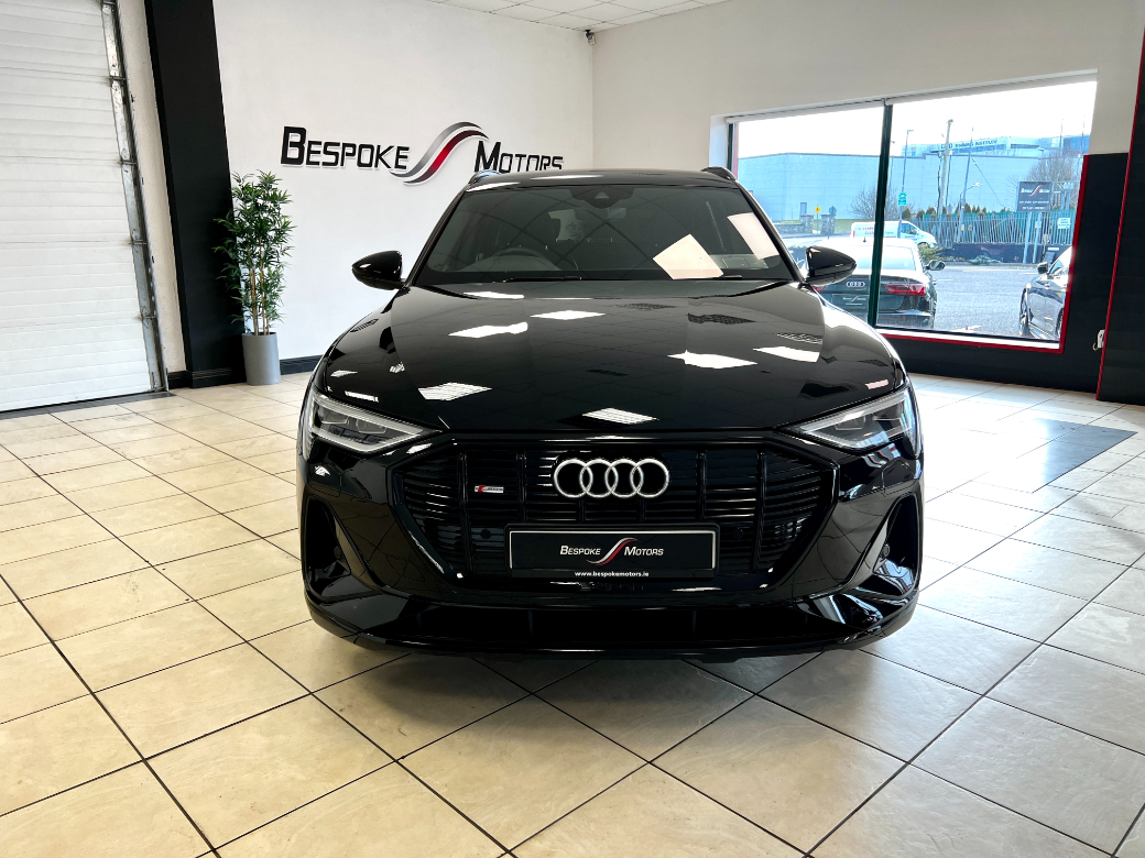 2022 Audi e-tron