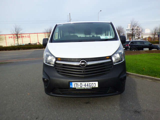 Image for 2017 Opel Vivaro 1.6 CDTI 120 PS 2900 LWB // GREAT CONDITION // FULL SERVICE HISTORY // PRICE EXCL. VAT // 08/23 CVRT // CRUISE CONTROL, ELECTRIC WINDOWS AND BLUETOOTH // 