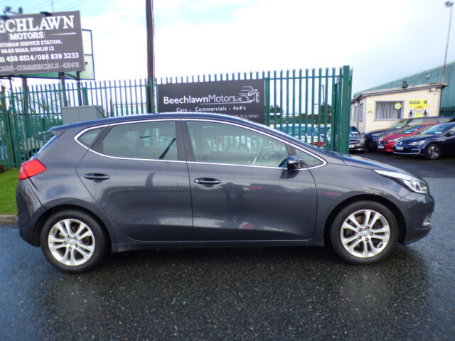 Image for 2015 Kia Ceed 1.4 CRDI EX 5DR // DOCUMENTED SERVICE HISTORY // STUNNING CONDITION // €200 ROAD TAX // CRUISE, BLUETOOTH AND ALLOY WHEELS // 03/25 NCT // 
