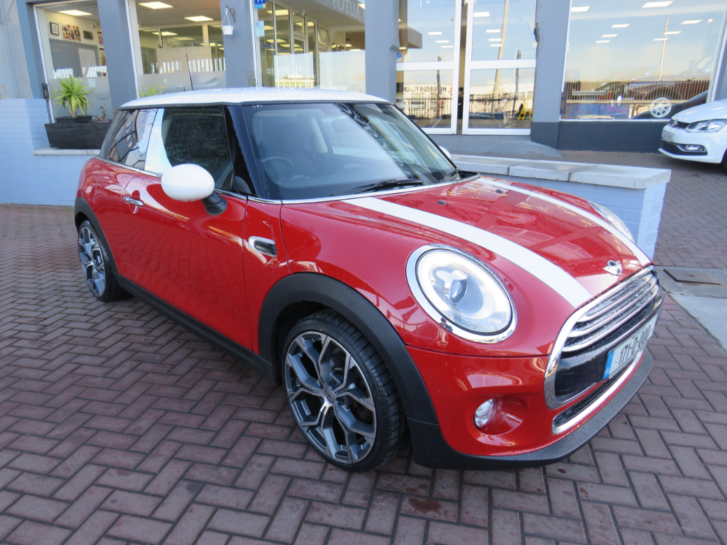 Image for 2017 Mini Cooper D 1.5 D COOPER SMART EDITION // IMMACULATE CONDITION INSIDE AND OUT // ALLOYS // SAT-NAV // BLUETOOTH WITH MEDIA PLAYER // NAAS ROAD AUTOS EST 1991 // CALL 01 4564074 // SIMI DEALER 2023