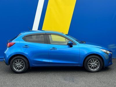 2016 Mazda Demio