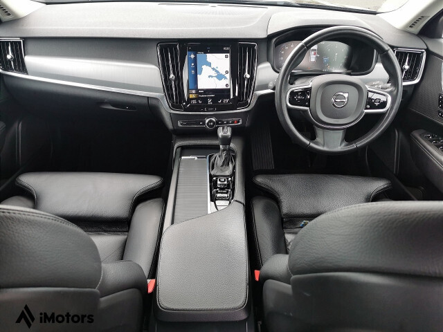 Image for 2019 Volvo V90 D4 MOMENTUM PLUS