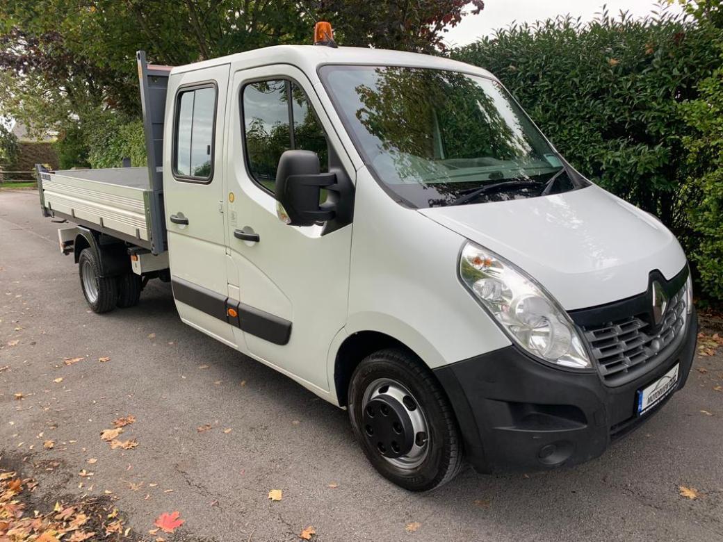 Image for 2016 Renault Master Twin Wheel Tipper Crew Cab 6 Seater Bluetooth, CD Player, Central Locking, EBD, Electric Windows, Hill-Start Assist, Remote Central Locking, Six speed transmission, Traction Control