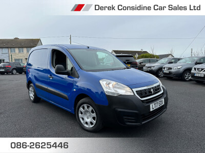vehicle for sale from Derek Considine Car Sales Ltd