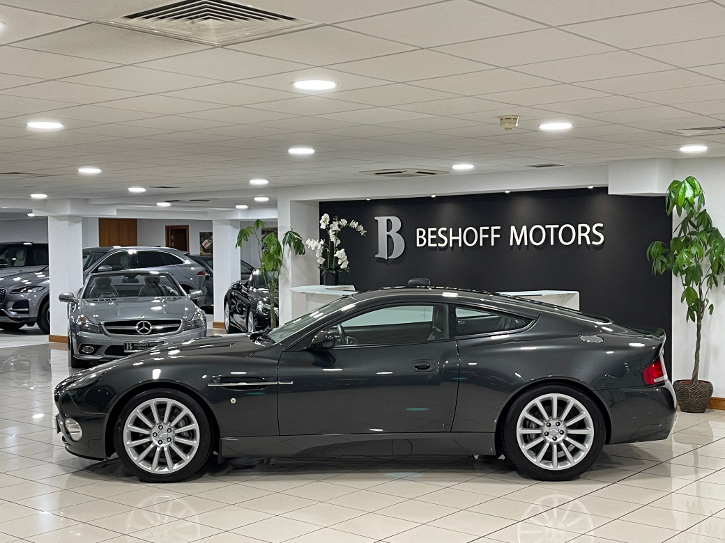 2003 Aston Martin Vanquish