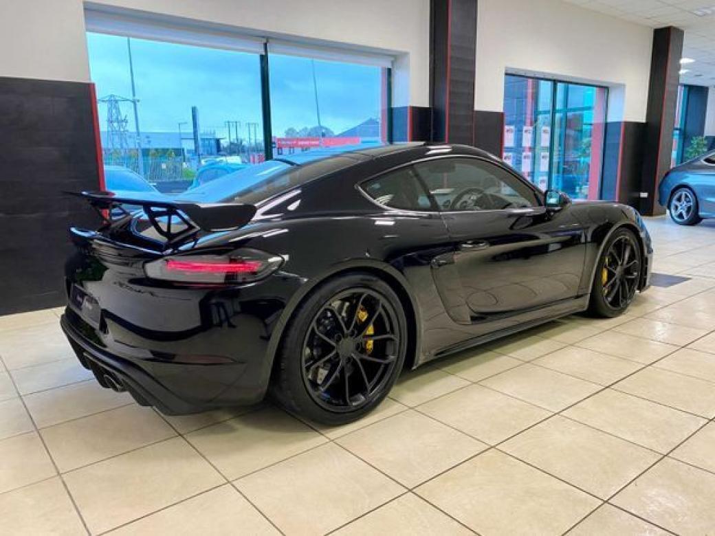 2020 Porsche Cayman