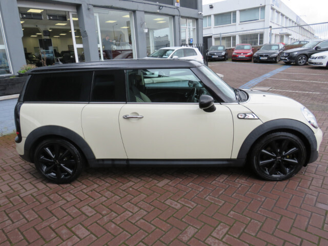 Image for 2014 Mini Clubman 1.6 AUTO COOPER S CLUBMAN S EDITION // IMMACULATE CONDITION INSIDE AND OUT // TWO TONE LEATHER ALCANTARA // ONE OFF CAR WELL WORTH VIEWING // AA APPROVED // CALL 01 4564074 // SIMI DEALER 2023 