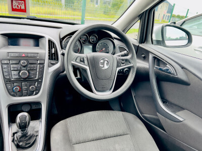 2015 Vauxhall Astra