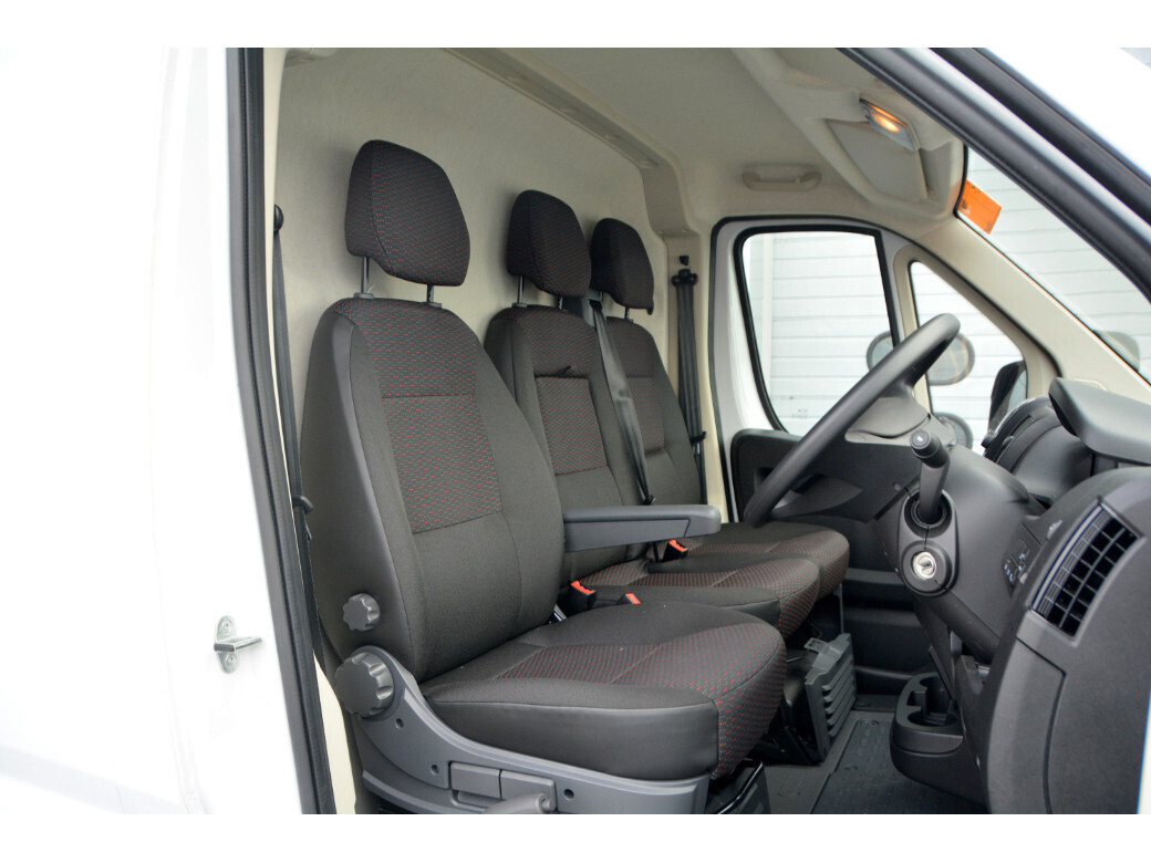 2023 Opel Movano