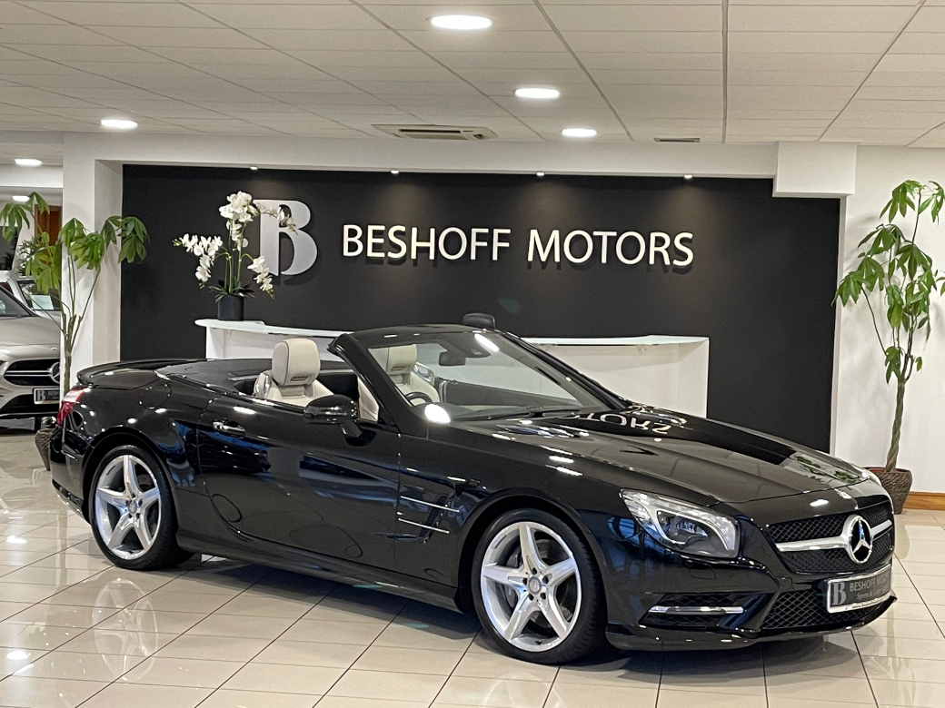 Image for 2014 Mercedes-Benz SL Class 350 AMG SPORT=LOW MILEAGE//HUGE SPEC=PAN ROOF=AMG BOOT SPOILER//FULL SERVICE HISTORY=142 DUBLIN REGISTRATION//TAILORED FINANCE PACKAGES AVAILABLE=TRADE IN'S WELCOME