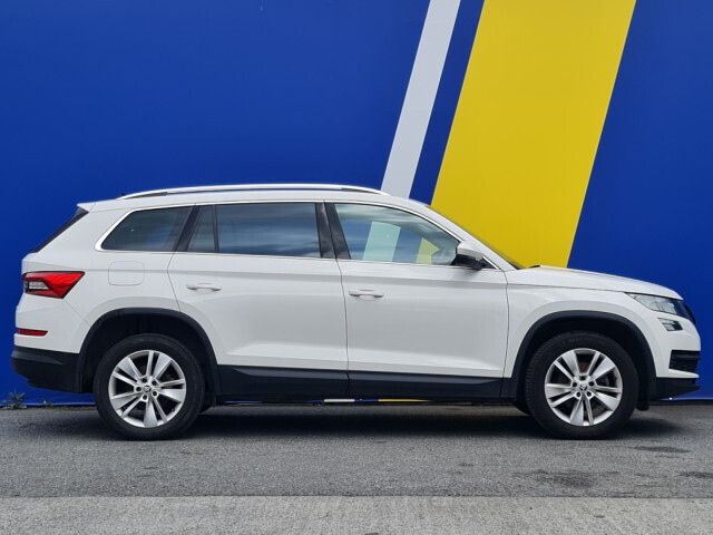Image for 2019 Skoda Kodiaq 2.0 TDI AMBITION AUTOMATIC // CRUISE CONTROL // PARKING SENSORS // ANDROID AUTO // APPLE CARPLAY // FINANCE THIS CAR FROM ONLY €127 PER WEEK