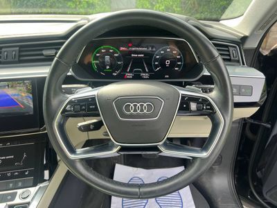 2022 Audi e-tron