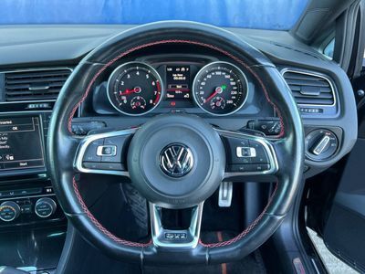 2016 Volkswagen Golf