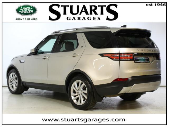 Image for 2017 Land Rover Discovery 3.0 TDV6 HSE 7 Seat - Sliding Pan Roof , Silver Roof Rails , Privacy , Electric Towbar , Cold Climate Pack 