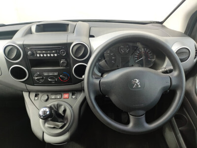 2017 Peugeot Partner Tepee