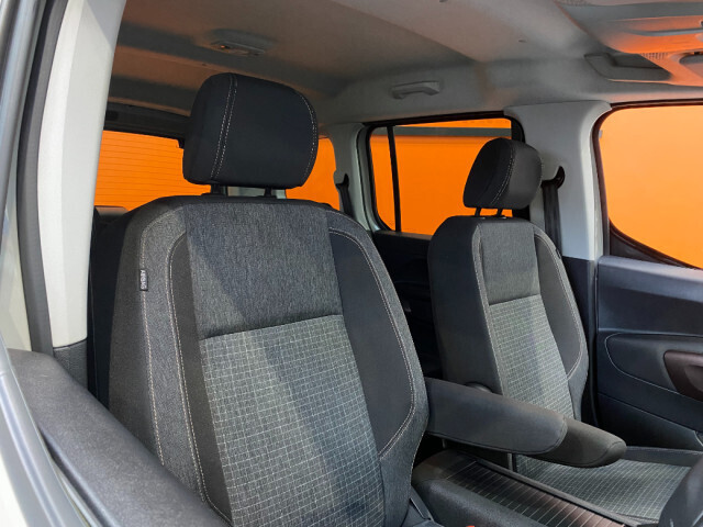 Image for 2020 Peugeot Rifter GT LINE 5 SEATER #20
