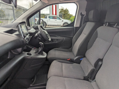 2020 Peugeot Partner