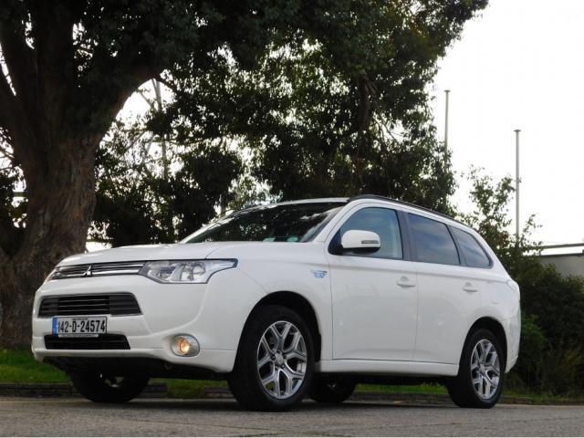 Image for 2014 Mitsubishi Outlander 2.0 PETROL PLUG IN HYBRID 160BHP AUTO GX3H PHEV . FULL SERVICE HISTORY . FINANCE AVAILABLE . BAD CREDIT NO PROBLEM . WARRANTY INCLUDED