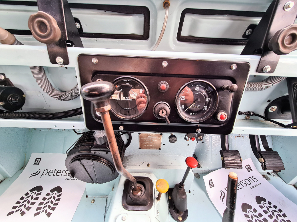 1960 Land Rover Defender