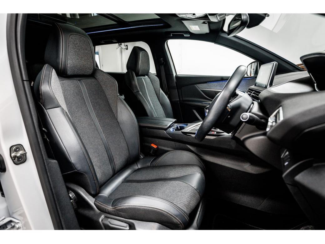 2020 Peugeot 5008