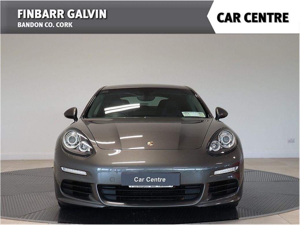 2015 Porsche Panamera