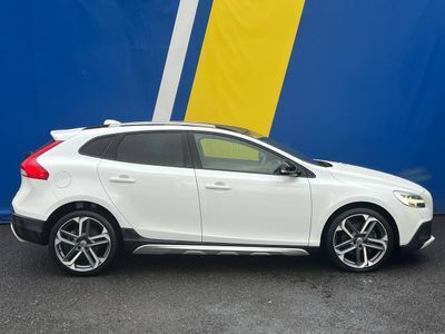 2018 Volvo V40
