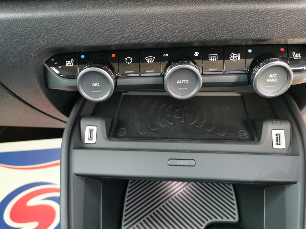 2023 Citroen C4