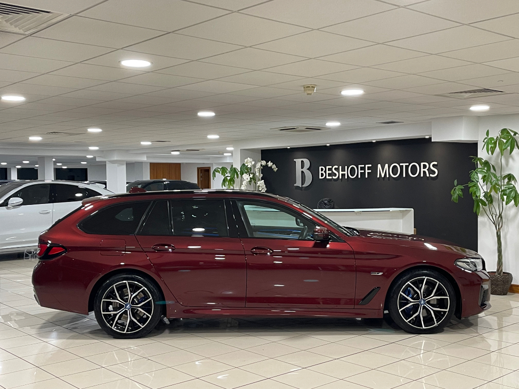 2022 BMW 5 Series