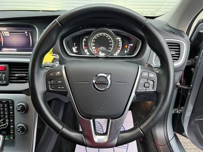 2018 Volvo V40