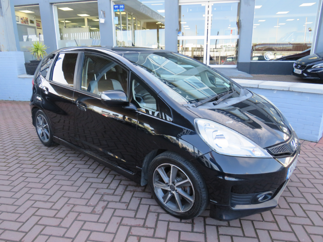 Image for 2014 Honda Jazz 1.4 I VTEC SI 5DR // IMMACULATE CONDITION INSIDE AND OUT // ALLOYS // AIR-CON // CRUISE CONTROL // MFSW // NAAS ROAD AUTOS EST 1991 // CALL 01 4564074 // SIMI DEALER 20223