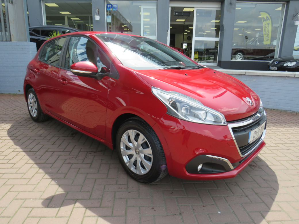 Image for 2017 Peugeot 208 1.2 ACTIVE 5DR HATCHBACK AUTOMATIC // 1 OWNER CAR // IMMACULATE CONDITION THROUGHT // ONLY 75000 KMS // FINANCE ARRANGED // CALL 01 4564074 //