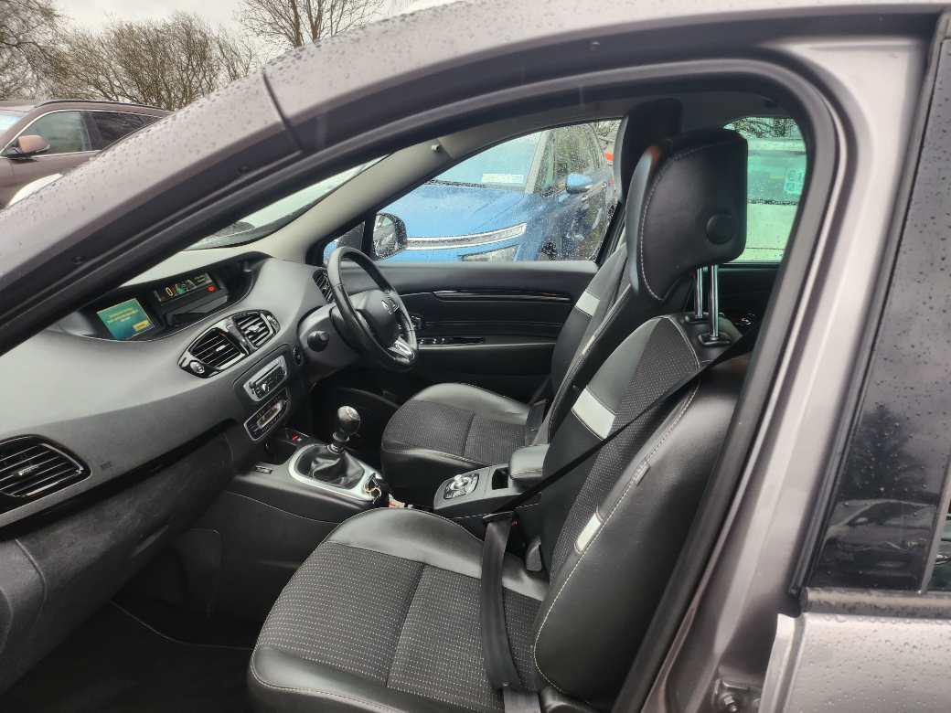 2016 Renault Scenic