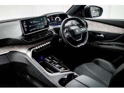 2023 Peugeot 5008