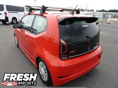 2015 Volkswagen up!