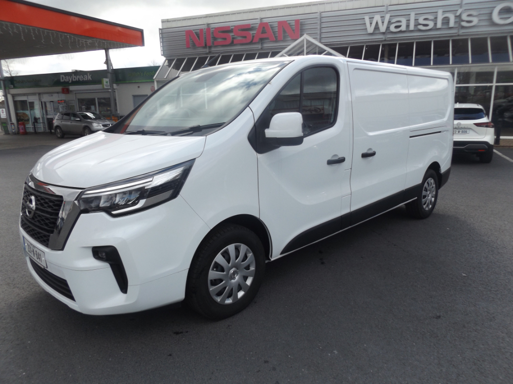 Image for 2023 Nissan Primastar LWB SV HI-SPEC "IMMEDIATE DELIVERY-WITH AIRCON, APPLE CAR PLAY & ANDROID, COLOUR CODED BUMPERS, REAR PARK SENSORS" €28, 735 EX-VAT 