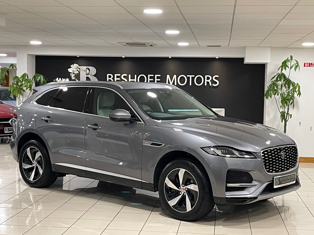 Image for 2021 Jaguar F-Pace P400e S PLUG-IN HYBRID=ONLY 8, 000 MILES//BALANCE OF JAGUAR WARRANTY UNTIL 2024//HUGE SPEC=SURROUND CAMERAS//IRISH JEEP=212 D REG//TAILORED FINANCE PACKAGES AVAILABLE=TRADE IN'S WELCOME