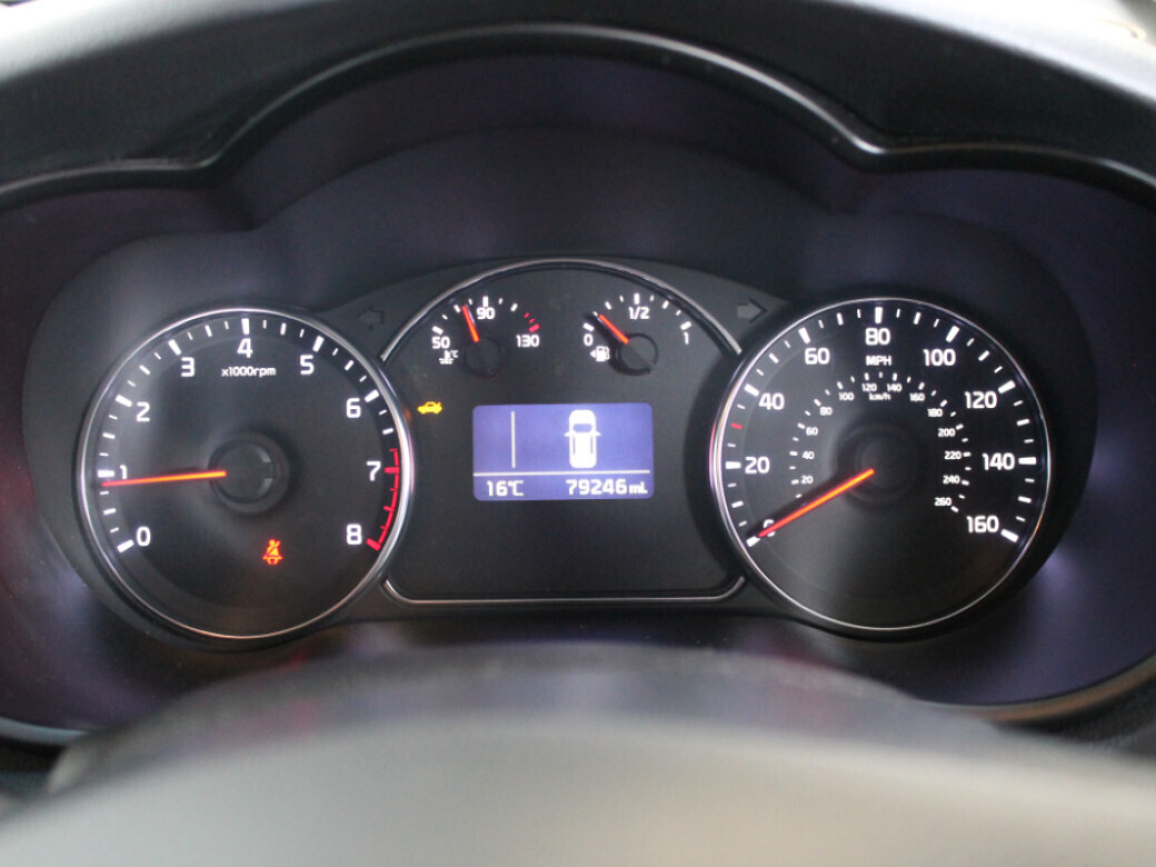 2015 Kia Carens