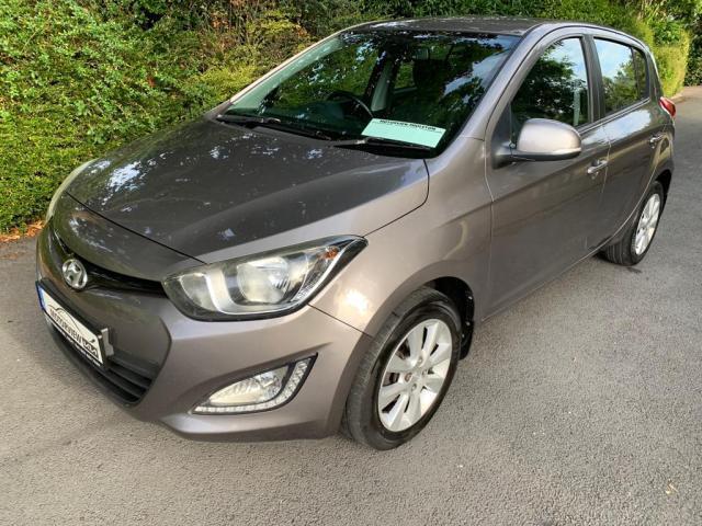 Image for 2012 Hyundai i20 **Ideal Starter Car 1 year nct Air Conditioning, Bluetooth, Climate Control, Electric Windows, Alloy Wheels, Folding Rear Seats, Parking Sensors, Folding Rear Seats