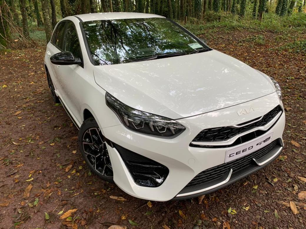 Image for 2022 Kia Ceed GT Line 1.6 Crdi ORDER NOW FOR 2022 Side Skirts, Diamond Cut Alloy Wheels, Sat Nav, Media Connection, Bluetooth, Multifunctional Steering Wheel, Air Conditioning 