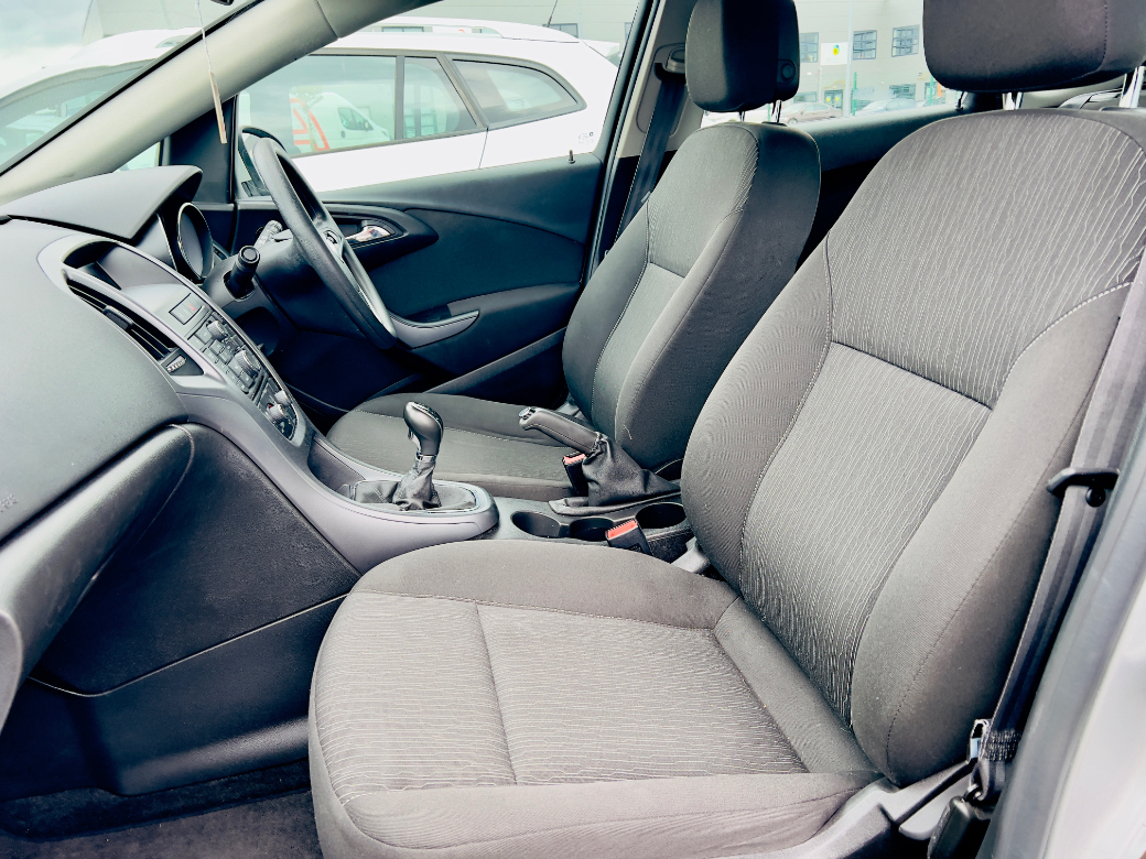 2015 Vauxhall Astra
