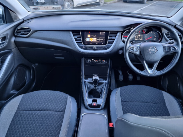 Image for 2018 Opel Grandland X SRI 1.6 TURBO D 120PS